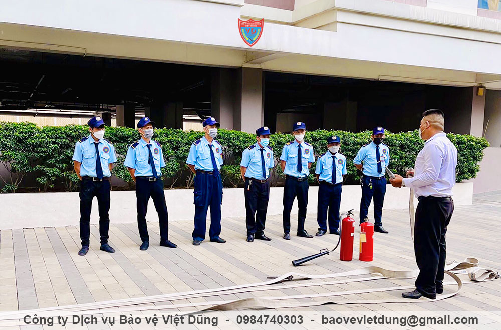 dich-vu-bao-ve-nha-hang-chuyen-nghiep-6