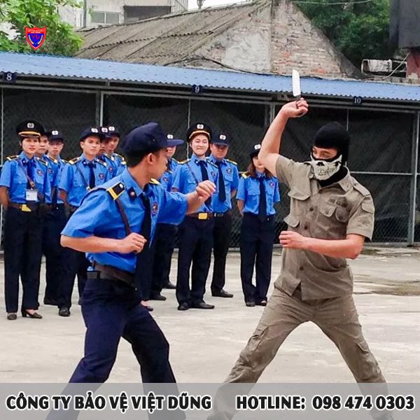 Lớp học bảo vệ