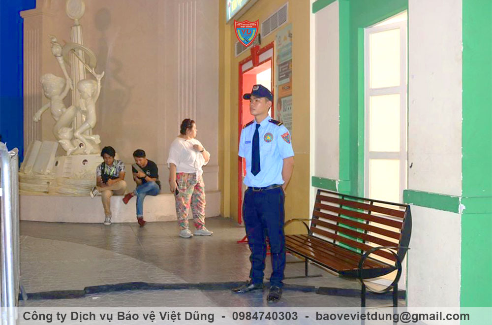 dich-vu-bao-ve-cua-hang-chuyen-nghiep-3