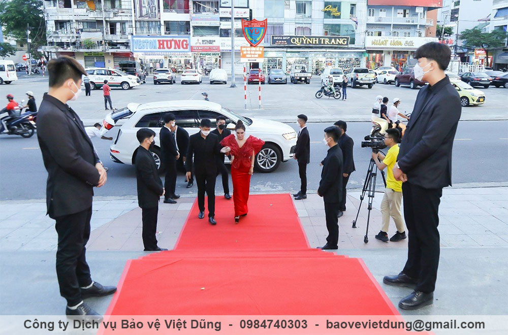 dich-vu-bao-ve-yeu-nhan-4