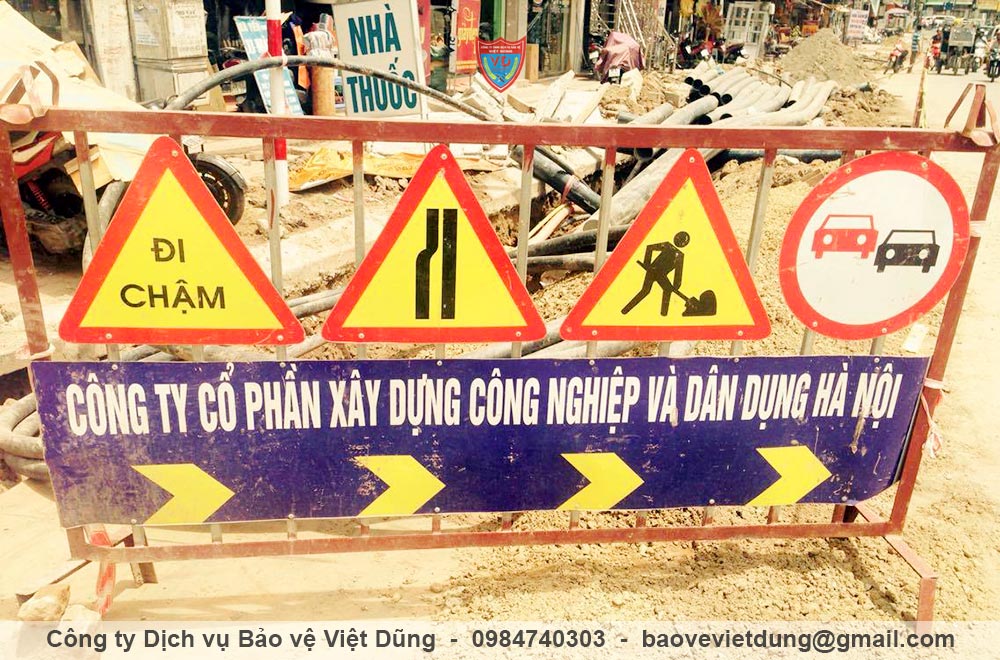 Biển cảnh báo thi công tại công trường bien-canh-bao-thi-cong-tai-cong-truong